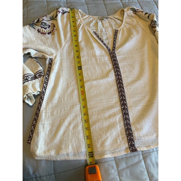Lucky Brand Boho Peasant Top M White Embroidered Floral Long Sleeve Tunic Blouse - Picture 4 of 10